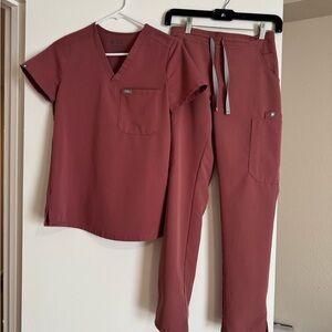 Women’s Figs Mauve Scrub Set